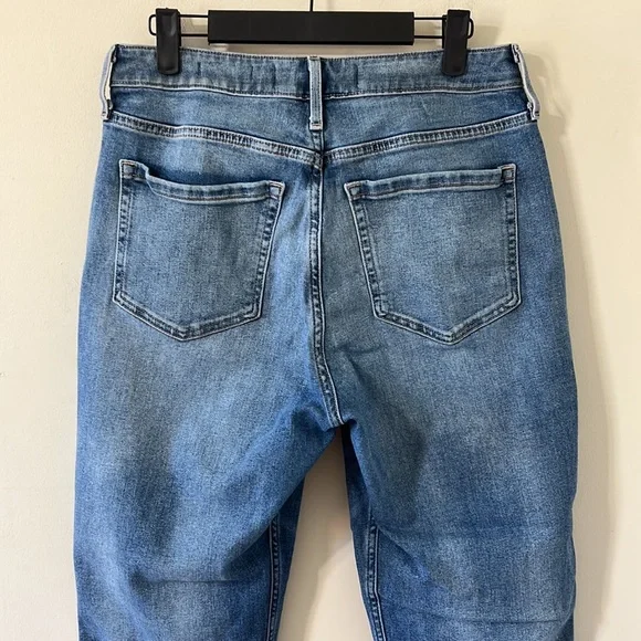 Hollister Ultra High Rise Straight Leg Raw Hem Denim Jeans Size 30 - Picture 7 of 10